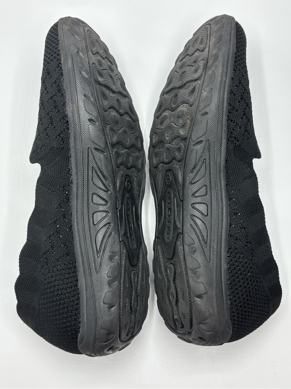 Skechers Seager Stat Black Knit Scalloped Slip On Comfort Flats Women’s 7.5 - Picture 7 of 9